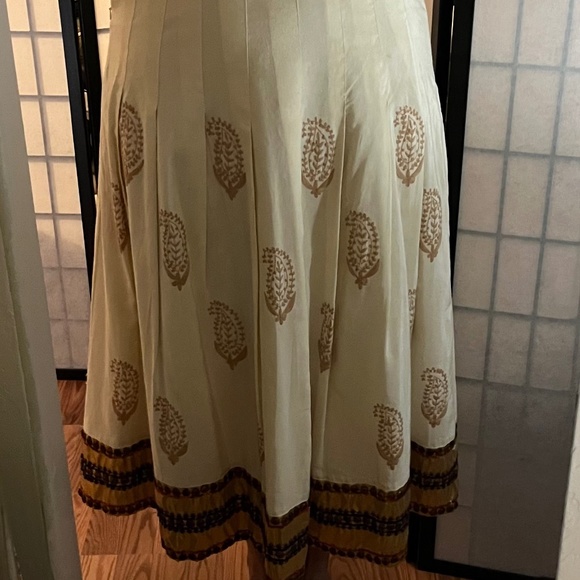 Soft Surroundings Dresses & Skirts - SOFT SURROUNDINGS Cotton/Rayon Skirt with Embroidering